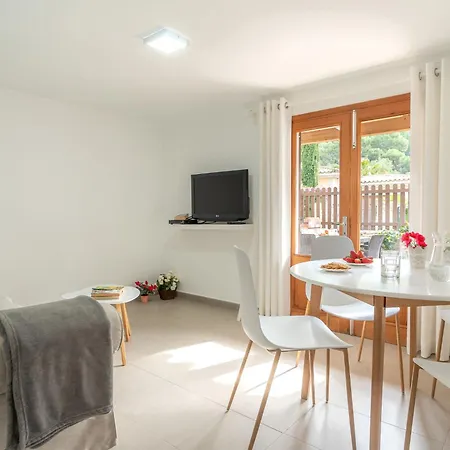 Clara-5 By Interhome